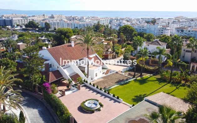 Wiederverkauf - Villa - Marbella - Nueva Andalucía