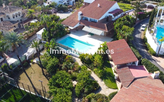 Wiederverkauf - Villa - Marbella - Nueva Andalucía