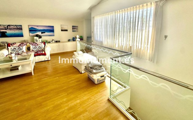 Wiederverkauf - Villa - Marbella - Nueva Andalucía