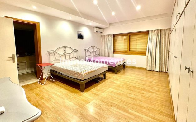 Wiederverkauf - Villa - Marbella - Nueva Andalucía