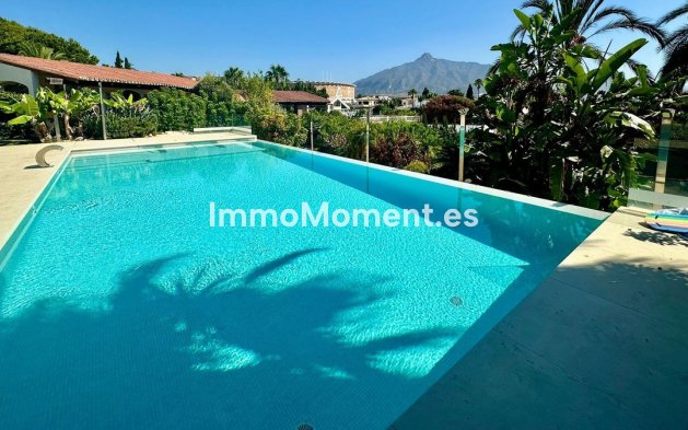 Wiederverkauf - Villa - Marbella - Nueva Andalucía