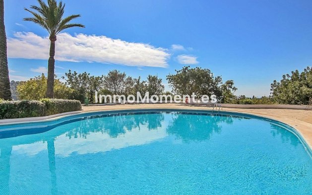 Wiederverkauf - Wohnung -   Inländisch - Istán