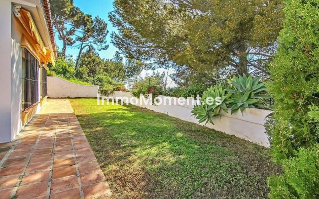 Wiederverkauf - Wohnung -   Inländisch - Istán