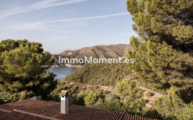 Wiederverkauf - Wohnung -   Inländisch - Istán