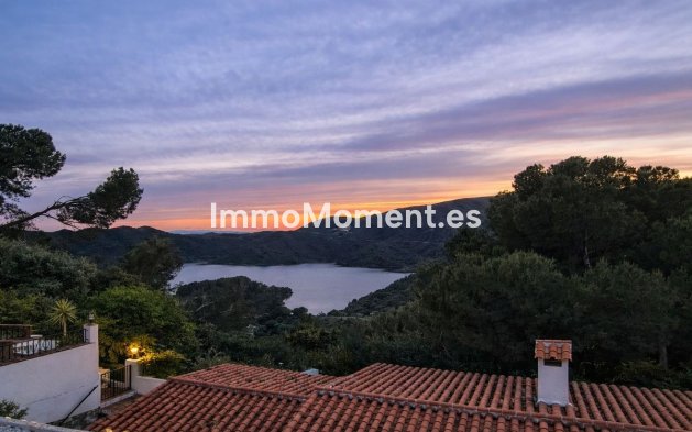 Wiederverkauf - Wohnung -   Inländisch - Istán