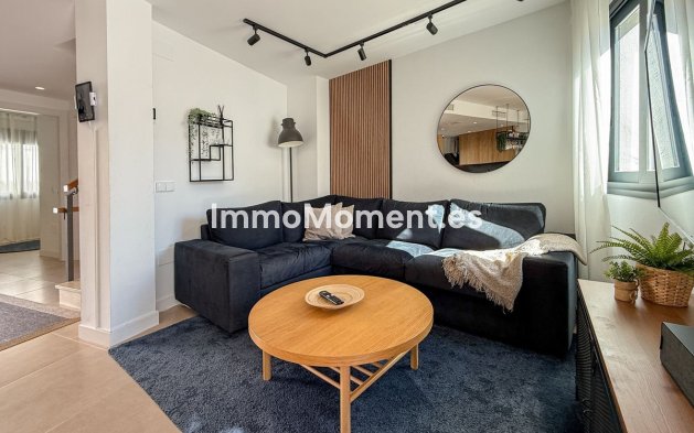 Resale - Townhouse - El Paraiso - New Golden Mile