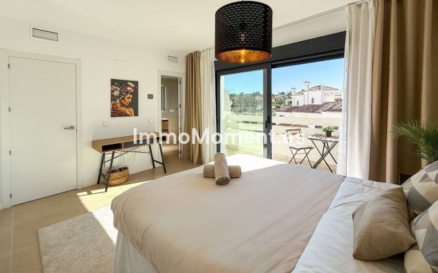 Resale - Townhouse - El Paraiso - New Golden Mile