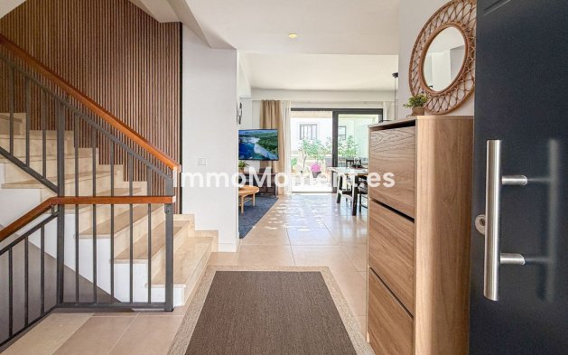 Resale - Townhouse - El Paraiso - New Golden Mile