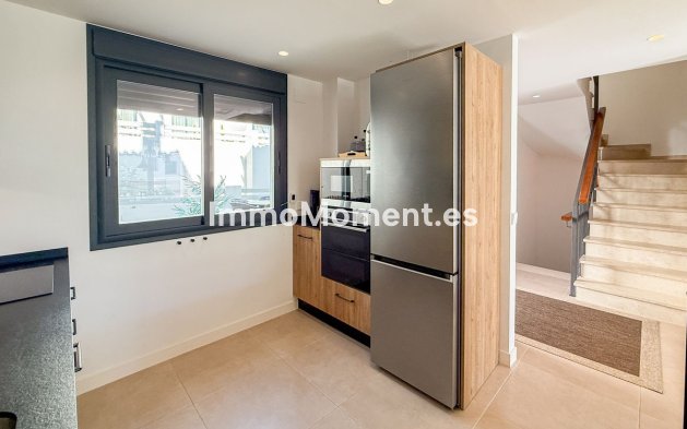 Resale - Townhouse - El Paraiso - New Golden Mile