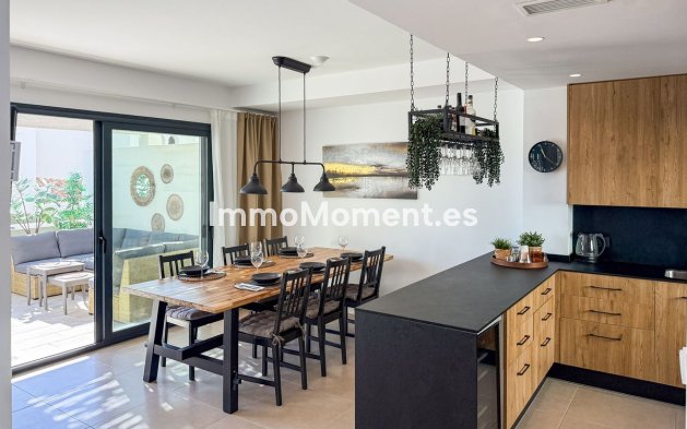 Resale - Townhouse - El Paraiso - New Golden Mile