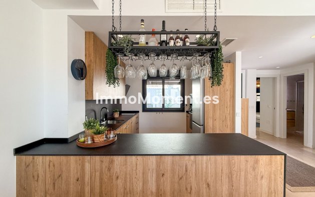 Resale - Townhouse - El Paraiso - New Golden Mile