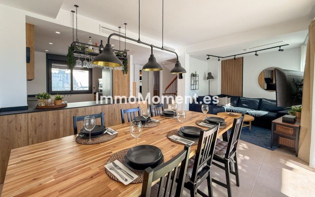 Resale - Townhouse - El Paraiso - New Golden Mile