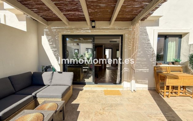 Resale - Townhouse - El Paraiso - New Golden Mile