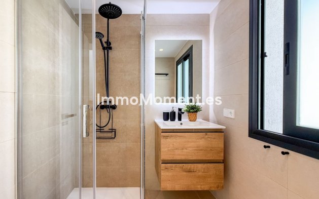 Resale - Townhouse - El Paraiso - New Golden Mile