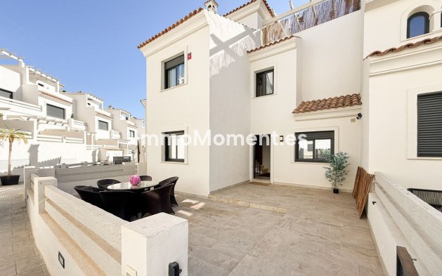 Resale - Townhouse - El Paraiso - New Golden Mile