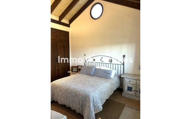 Wiederverkauf - Villa - Estepona  - New Golden Mile