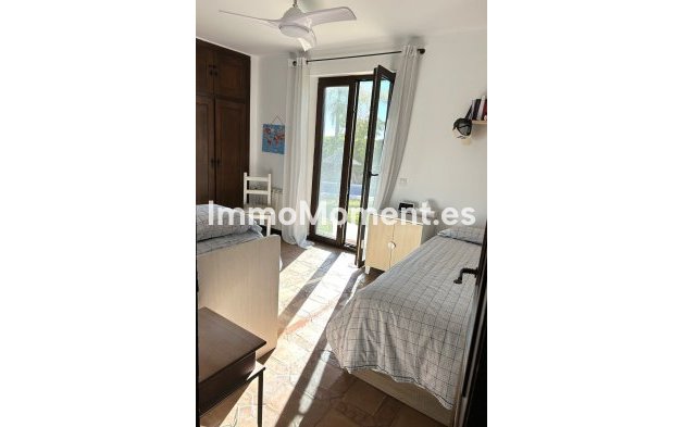 Wiederverkauf - Villa - Estepona  - New Golden Mile