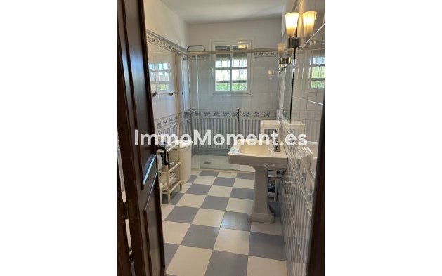 Wiederverkauf - Villa - Estepona  - New Golden Mile