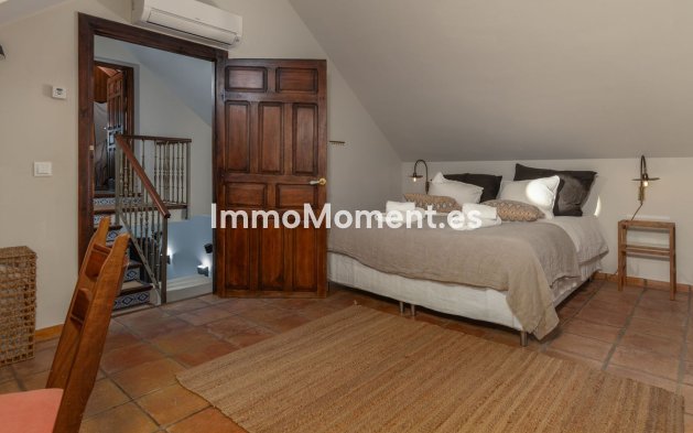 Resale - Villa - Marbella - San Pedro de Alcántara