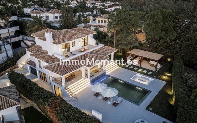 Wiederverkauf - Villa - Marbella - Nueva Andalucía