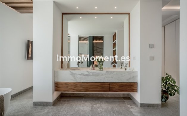 Resale - Villa - Benahavís - La Quinta