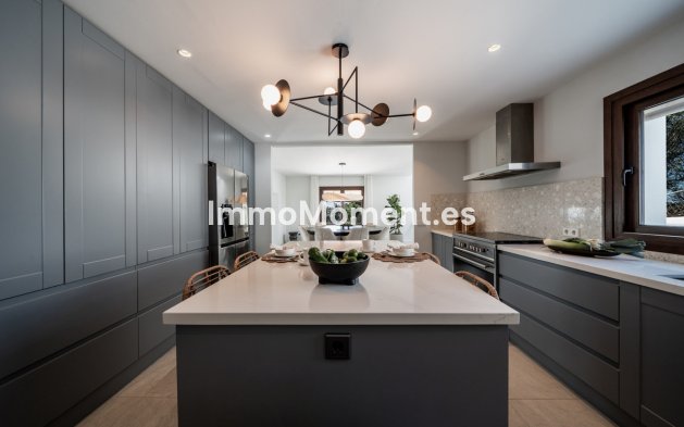 Revente - Villa - Estepona  - Selwo