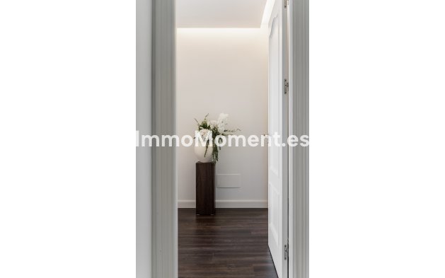 Revente - Villa - Estepona  - Selwo