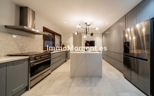 Revente - Villa - Estepona  - Selwo