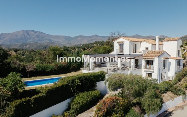 Revente - Villa - Estepona  - Selwo