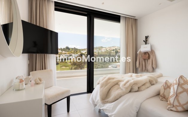 Revente - Villa - Marbella - Nueva Andalucía