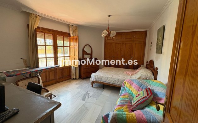 Revente - Maison mitoyenne - Estepona  - Estepona Centro