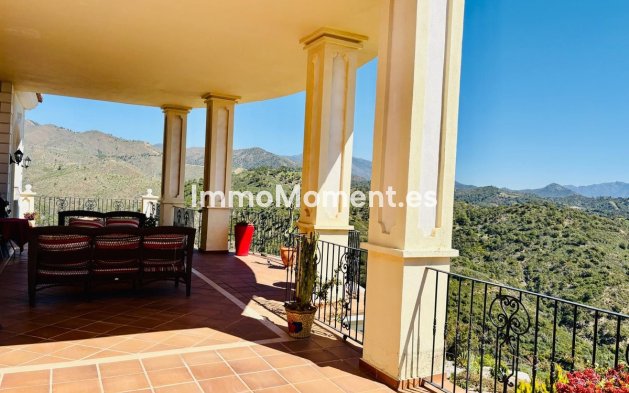 Wiederverkauf - Landhaus - Estepona  - Estepona Centro