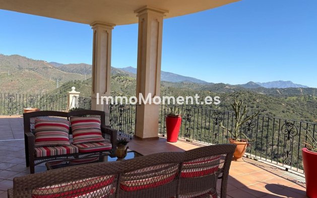 Wiederverkauf - Landhaus - Estepona  - Estepona Centro