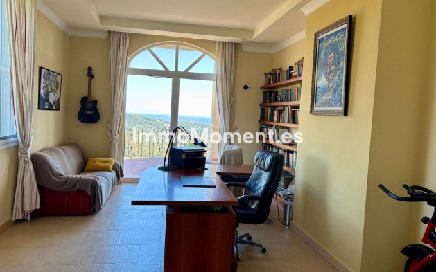 Wiederverkauf - Landhaus - Estepona  - Estepona Centro