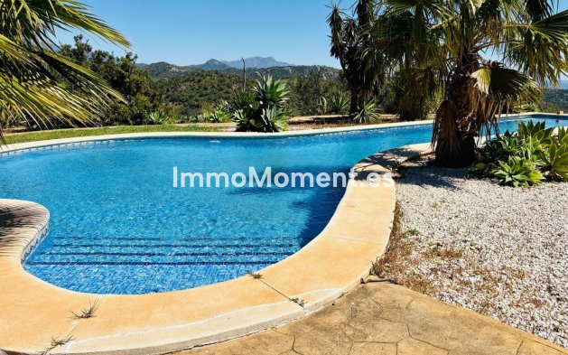 Wiederverkauf - Landhaus - Estepona  - Estepona Centro