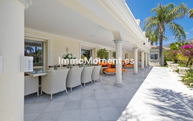 Wiederverkauf - Villa - Marbella - Nueva Andalucía