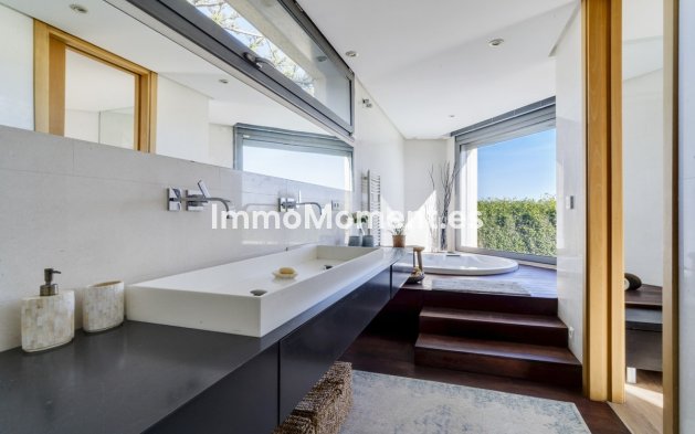 Reventa - Villa - Marbella - Marbella Centro