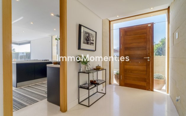 Reventa - Villa - Marbella - Marbella Centro
