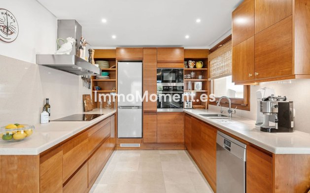 Revente - Villa - Marbella - Nueva Andalucía