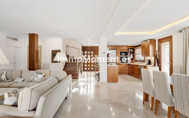 Revente - Villa - Marbella - Nueva Andalucía