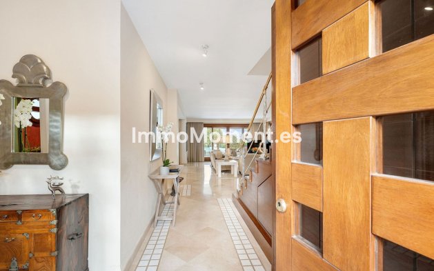 Revente - Villa - Marbella - Nueva Andalucía