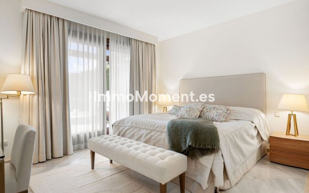 Revente - Villa - Marbella - Nueva Andalucía