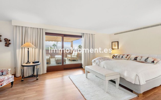 Revente - Villa - Marbella - Nueva Andalucía