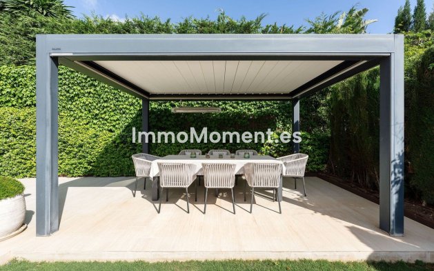 Resale - Villa - Marbella - Nueva Andalucía