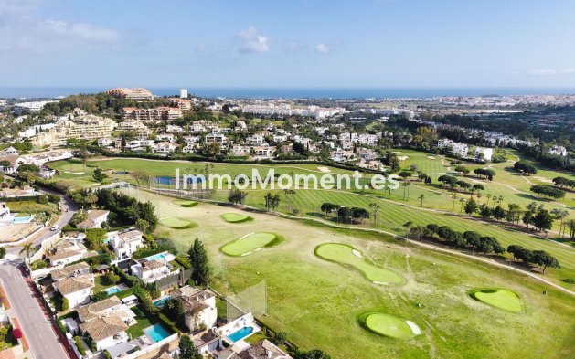 Resale - Villa - Marbella - Nueva Andalucía