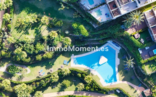 Resale - Apartment - Marbella - Nueva Andalucía