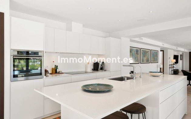 Revente - Villa - Marbella - Nueva Andalucía