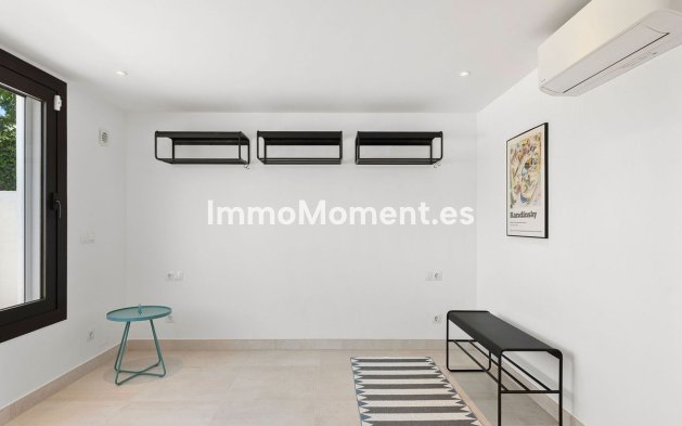 Revente - Villa - Marbella - Nueva Andalucía