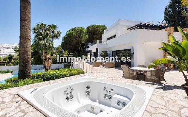 Revente - Villa - Marbella - Nueva Andalucía