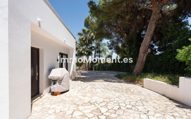 Revente - Villa - Marbella - Nueva Andalucía